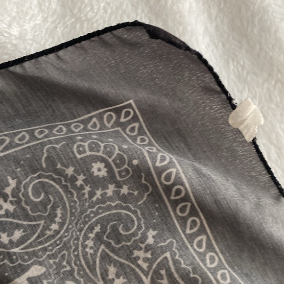 Dark brown paisley kerchief / bandana - Picture 17 of 17